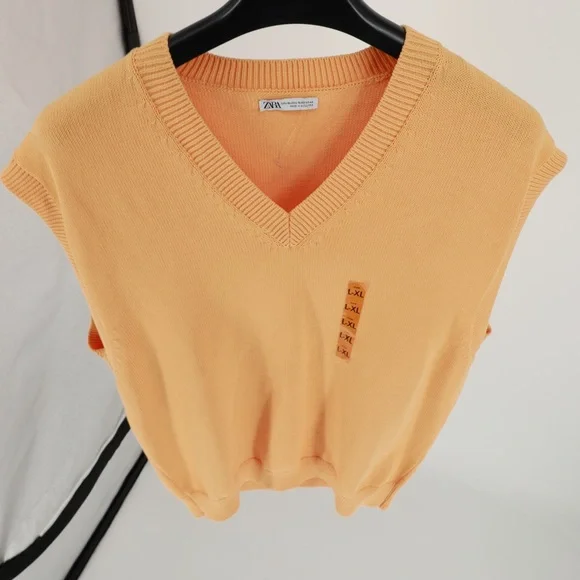 ZARA Vest - Picture 3 of 6